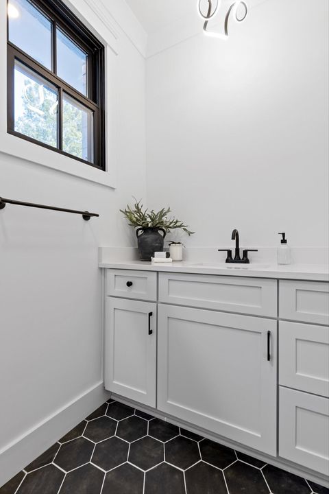 Tiny photo for 6517 Shelter Cove Drive, Hixson, TN 37343 (MLS # 1520474)