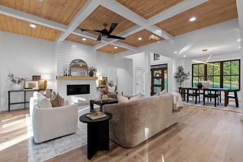 Tiny photo for 6517 Shelter Cove Drive, Hixson, TN 37343 (MLS # 1520474)