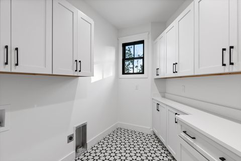 Tiny photo for 6517 Shelter Cove Drive, Hixson, TN 37343 (MLS # 1520474)