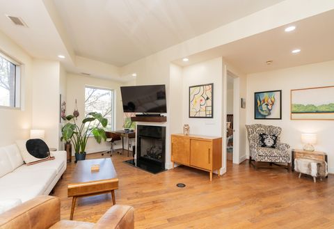 Tiny photo for 4 Cherokee Boulevard, Chattanooga, TN 37405 (MLS # 1526960)