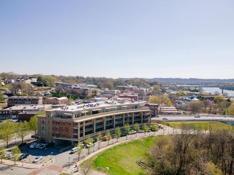 Tiny photo for 4 Cherokee Boulevard, Chattanooga, TN 37405 (MLS # 1526960)