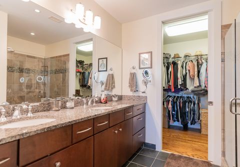 Tiny photo for 4 Cherokee Boulevard, Chattanooga, TN 37405 (MLS # 1526960)