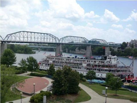 Tiny photo for 4 Cherokee Boulevard, Chattanooga, TN 37405 (MLS # 1526960)