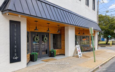 Tiny photo for 1502 Bailey Avenue, Chattanooga, TN 37404 (MLS # 1528595)