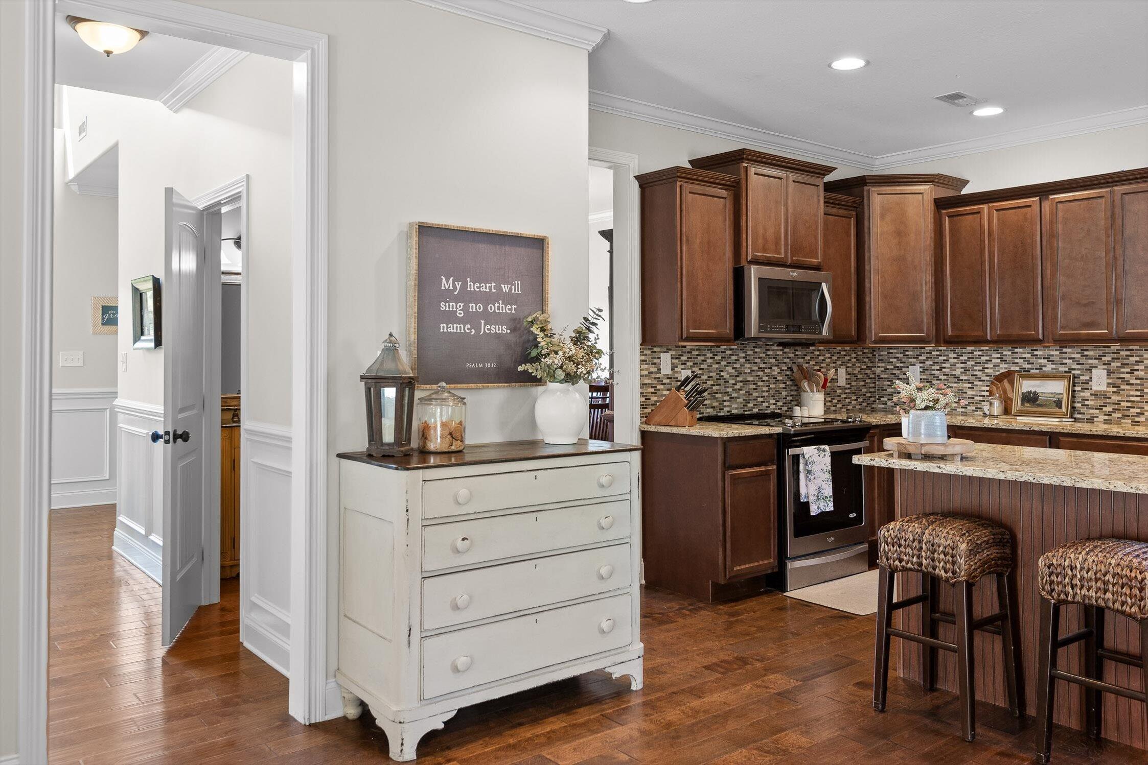 Knoxville, Tennessee 37922, United States, 3 Bedrooms Bedrooms, ,4 BathroomsBathrooms,Residential,Active,195213