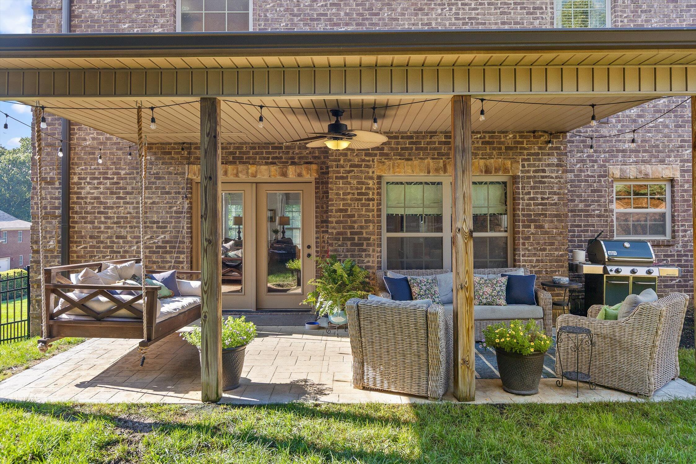 Knoxville, Tennessee 37922, United States, 3 Bedrooms Bedrooms, ,4 BathroomsBathrooms,Residential,Active,195213