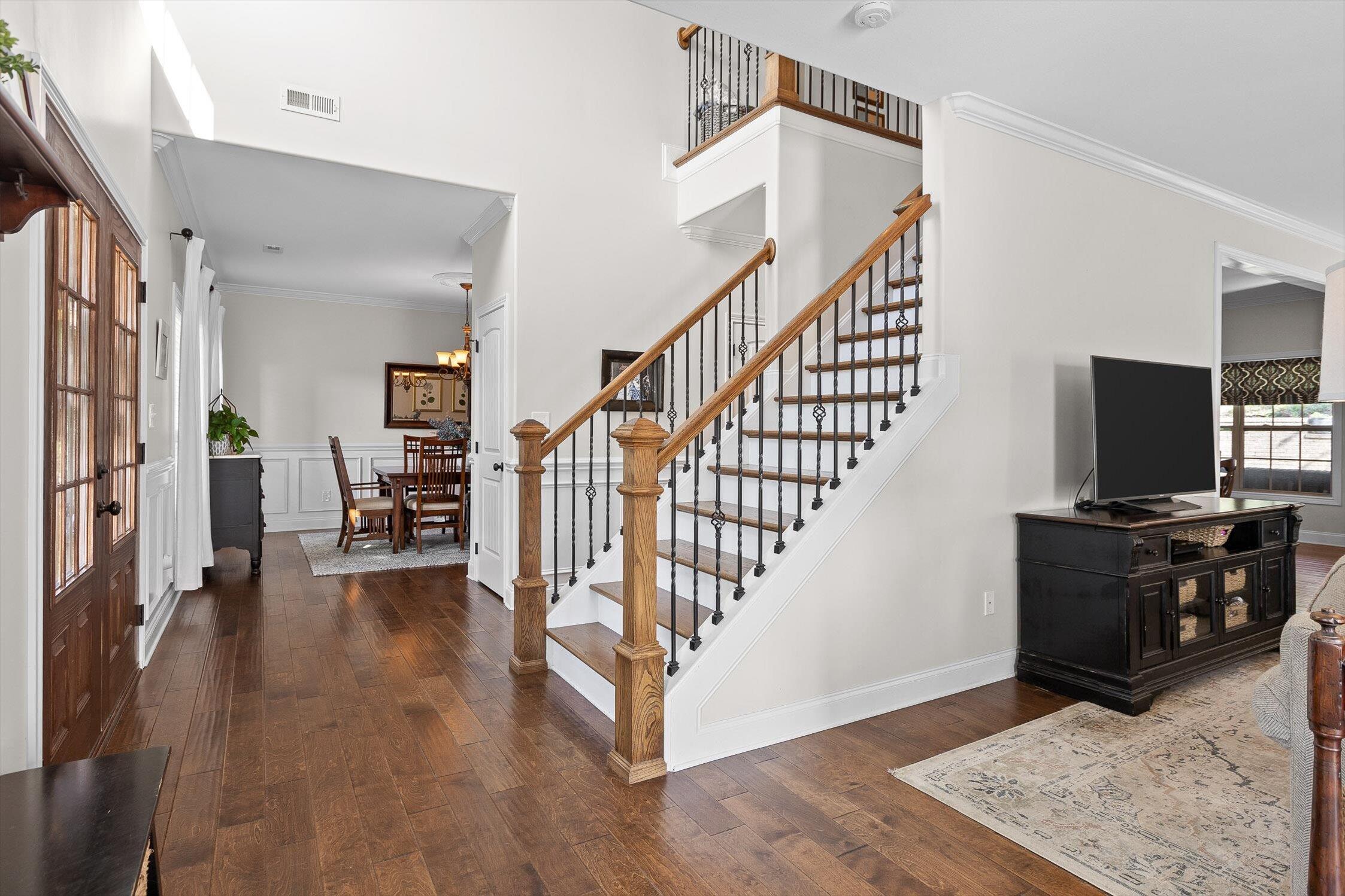 Knoxville, Tennessee 37922, United States, 3 Bedrooms Bedrooms, ,4 BathroomsBathrooms,Residential,Active,195213