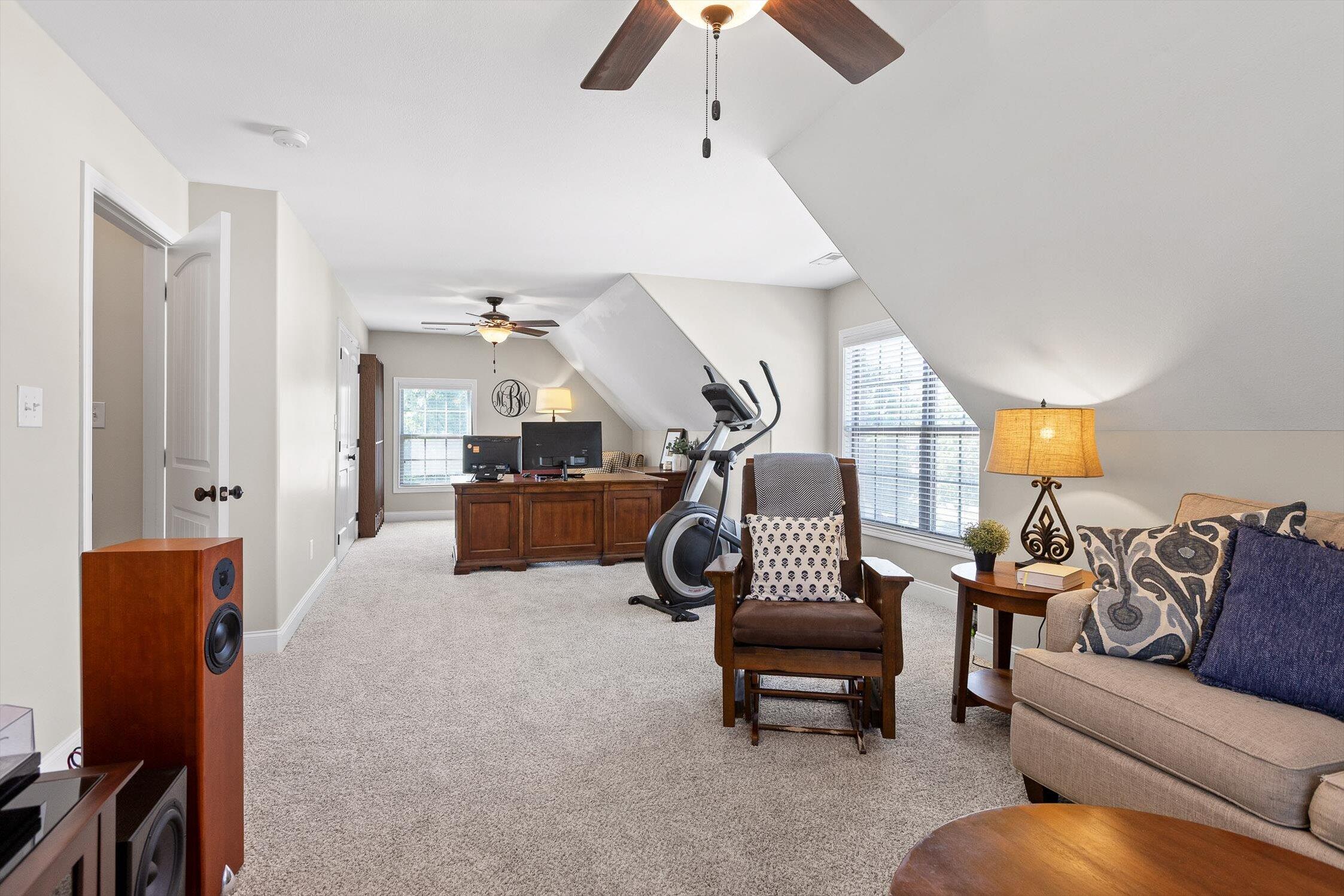 Knoxville, Tennessee 37922, United States, 3 Bedrooms Bedrooms, ,4 BathroomsBathrooms,Residential,Active,195213