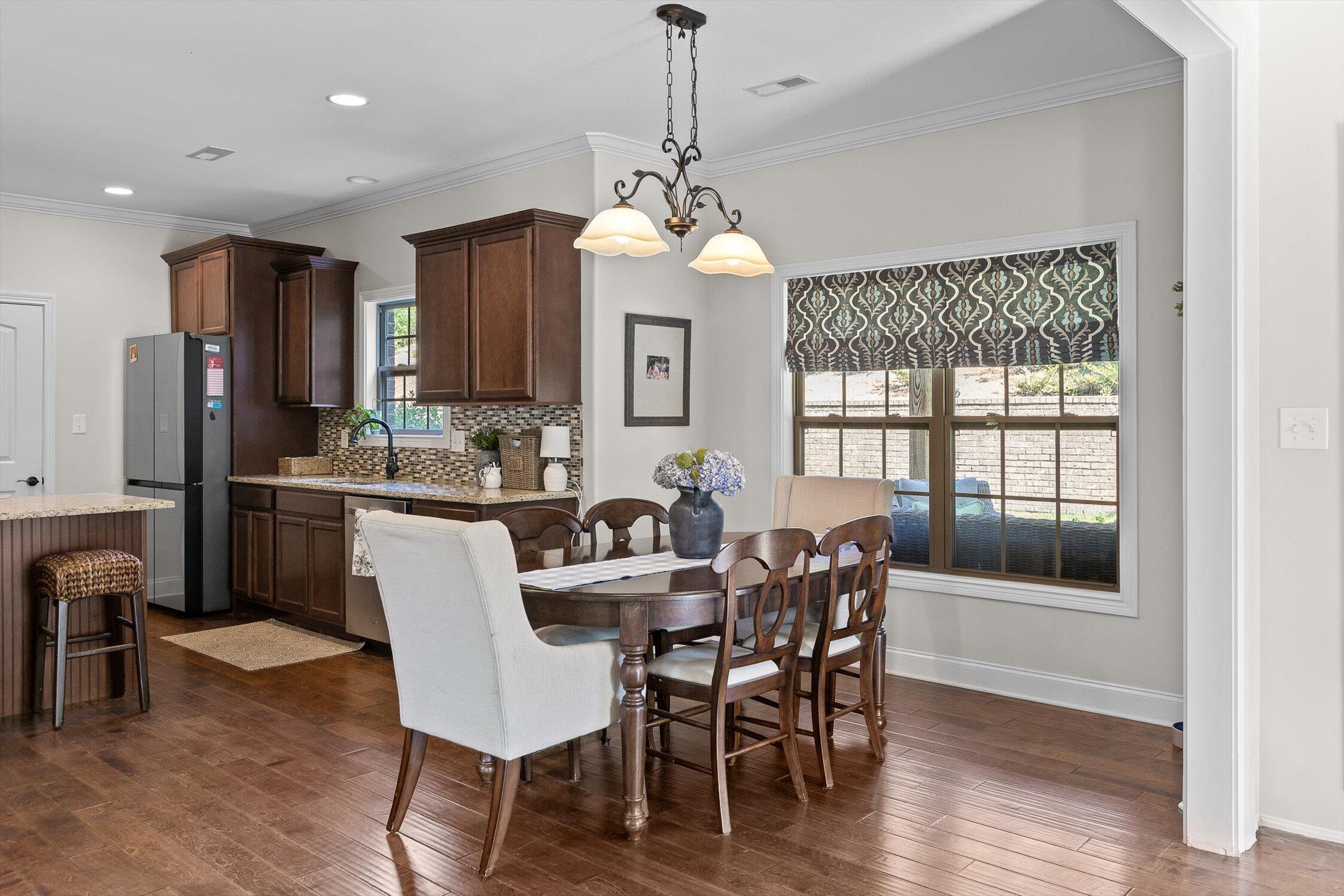 Knoxville, Tennessee 37922, United States, 3 Bedrooms Bedrooms, ,4 BathroomsBathrooms,Residential,Active,195213