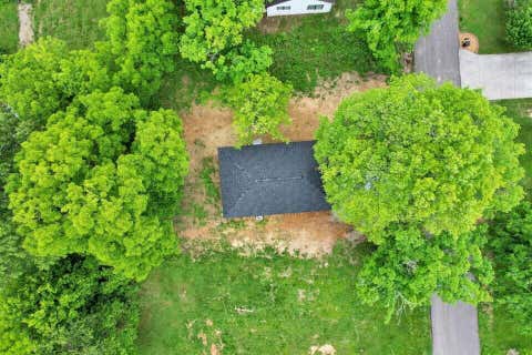 Homes For Sale - 22 Ingleside Avenue<br/> Mcminn County, Englewood, TN 37329