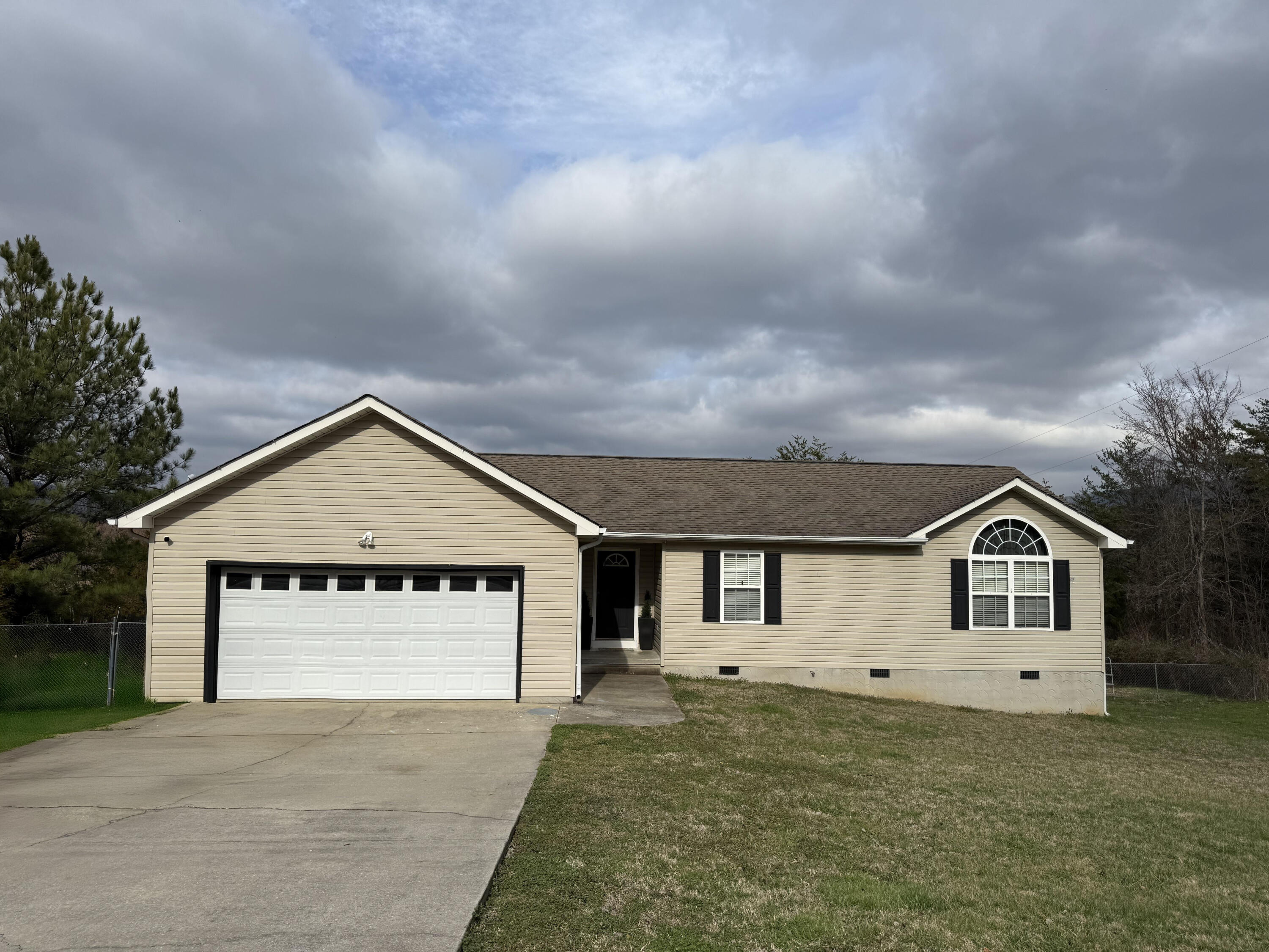 259 Bernice Drive, Trenton, Georgia image 1