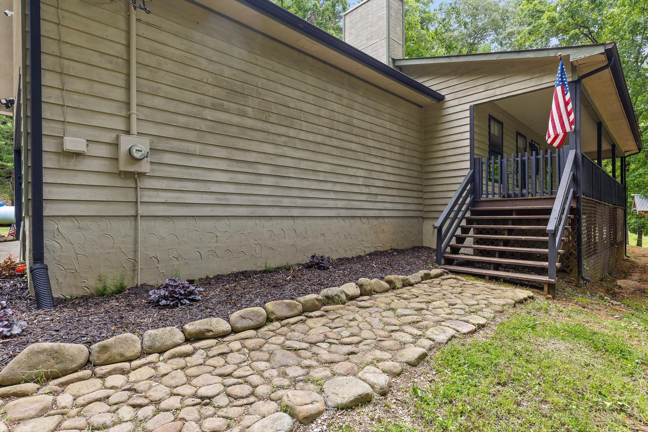 Harrison, Tennessee 37341, United States, 2 Bedrooms Bedrooms, ,2 BathroomsBathrooms,Residential,Active,20414