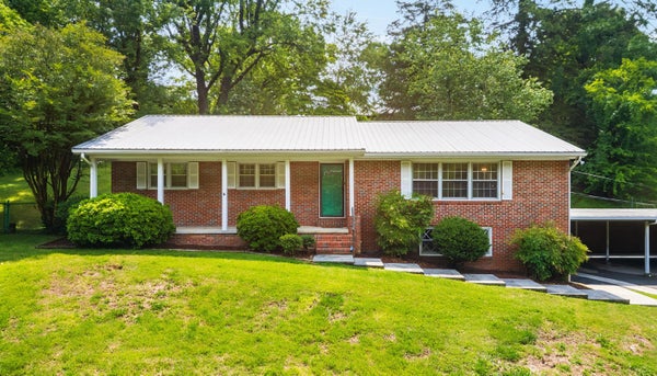 2802 ELM DR NE, CLEVELAND, TN 37312 - Image dbdcecc0966a97e31f1fc9a55aa42e7e/2074669004