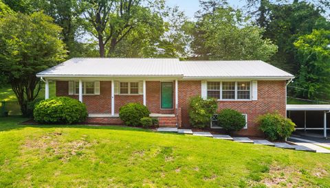 Photo of 2802 Elm Drive NE, Cleveland, TN 37312 (MLS # 1535770)
