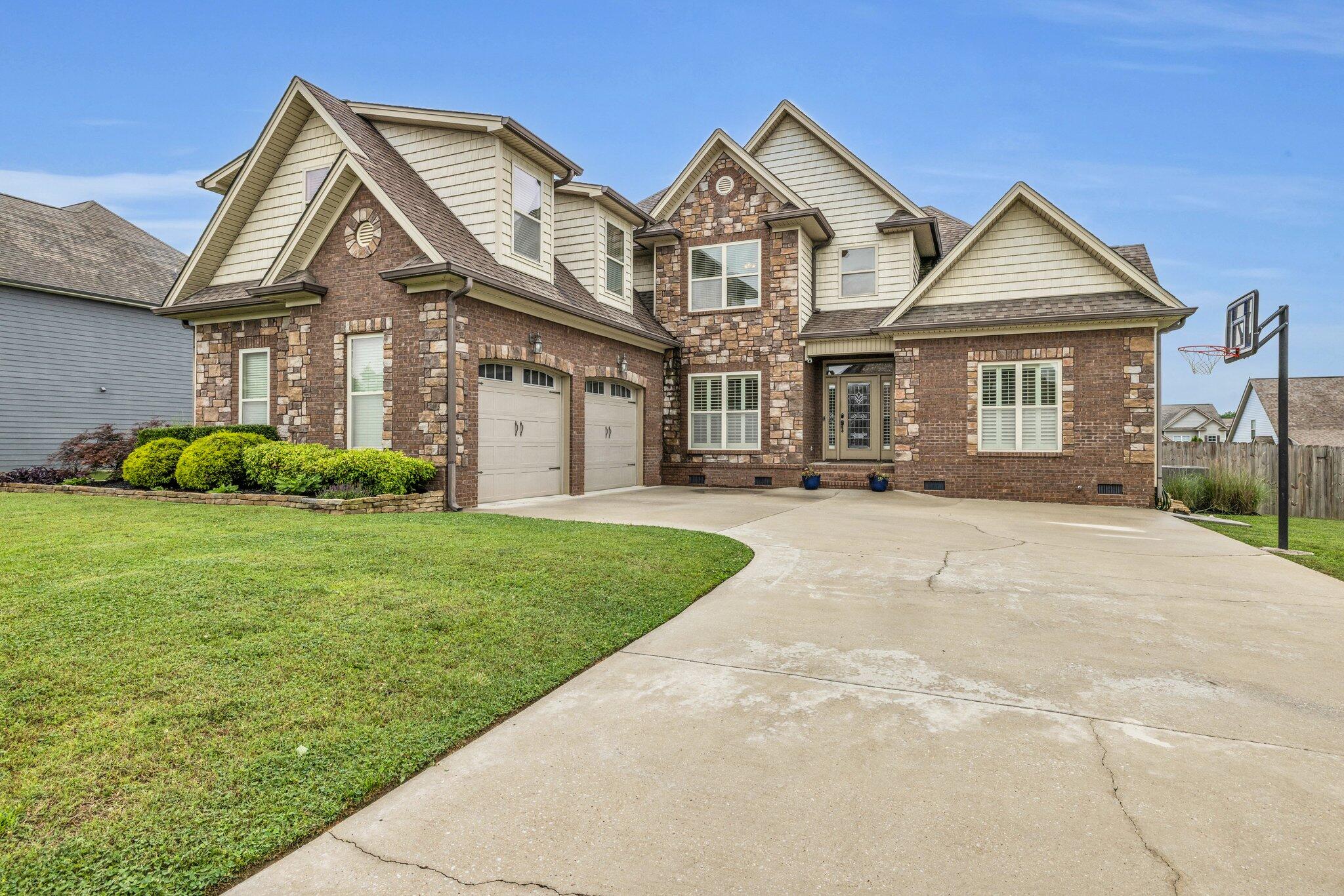 7459 Red Poppy Drive, Ooltewah, Tennessee image 1