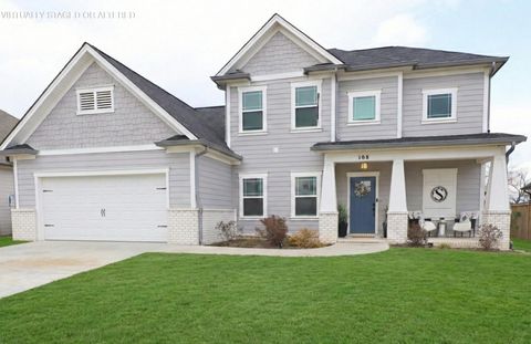 Photo of 308 Winchester Drive, Rossville, GA 30741 (MLS # 1529463)