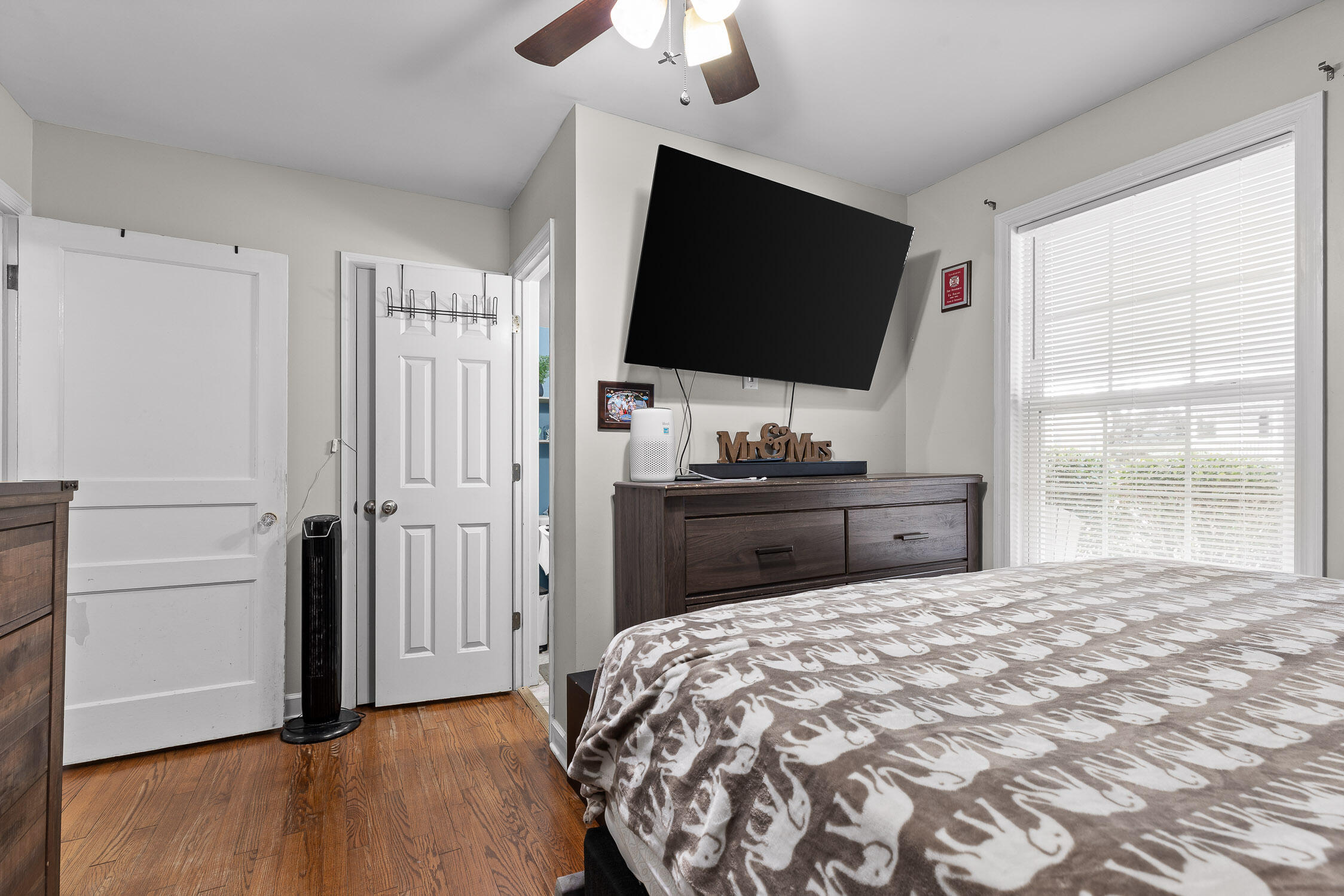 Chattanooga, Tennessee 37412, United States, 3 Bedrooms Bedrooms, ,2 BathroomsBathrooms,Residential,Contingent,4060