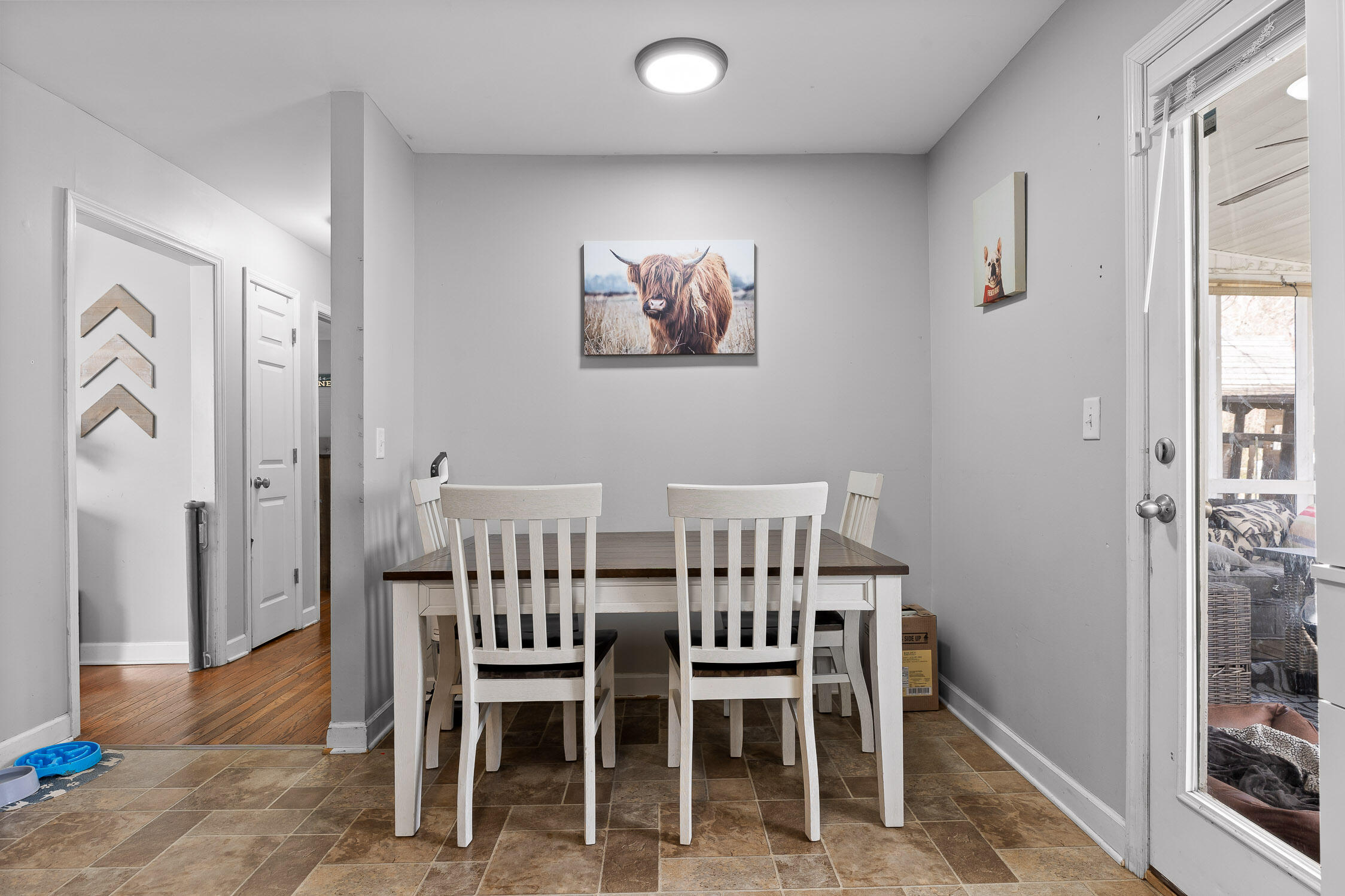 Chattanooga, Tennessee 37412, United States, 3 Bedrooms Bedrooms, ,2 BathroomsBathrooms,Residential,Contingent,4060