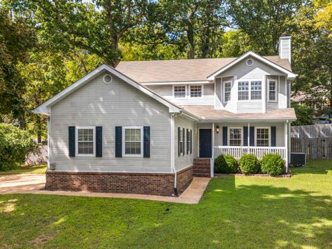 Photo of 302 Mcfarland Road Road, Lookout Mountain, GA 30750 (MLS # 1521481)