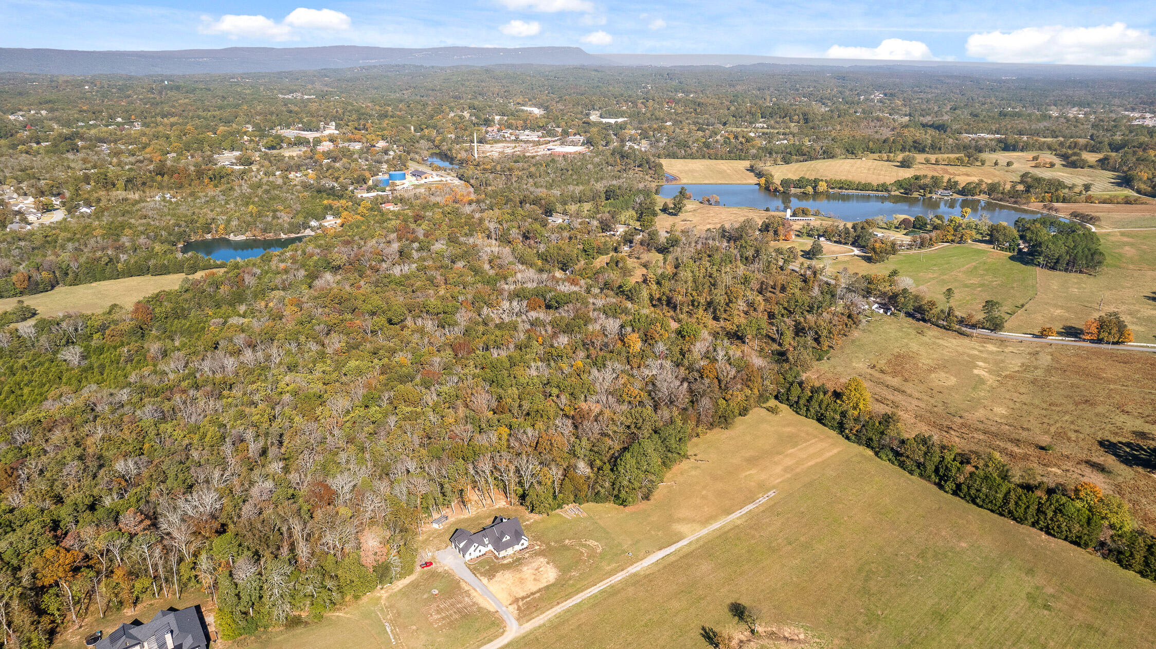 327 Starr Hawk Lane, Chickamauga, Georgia image 3