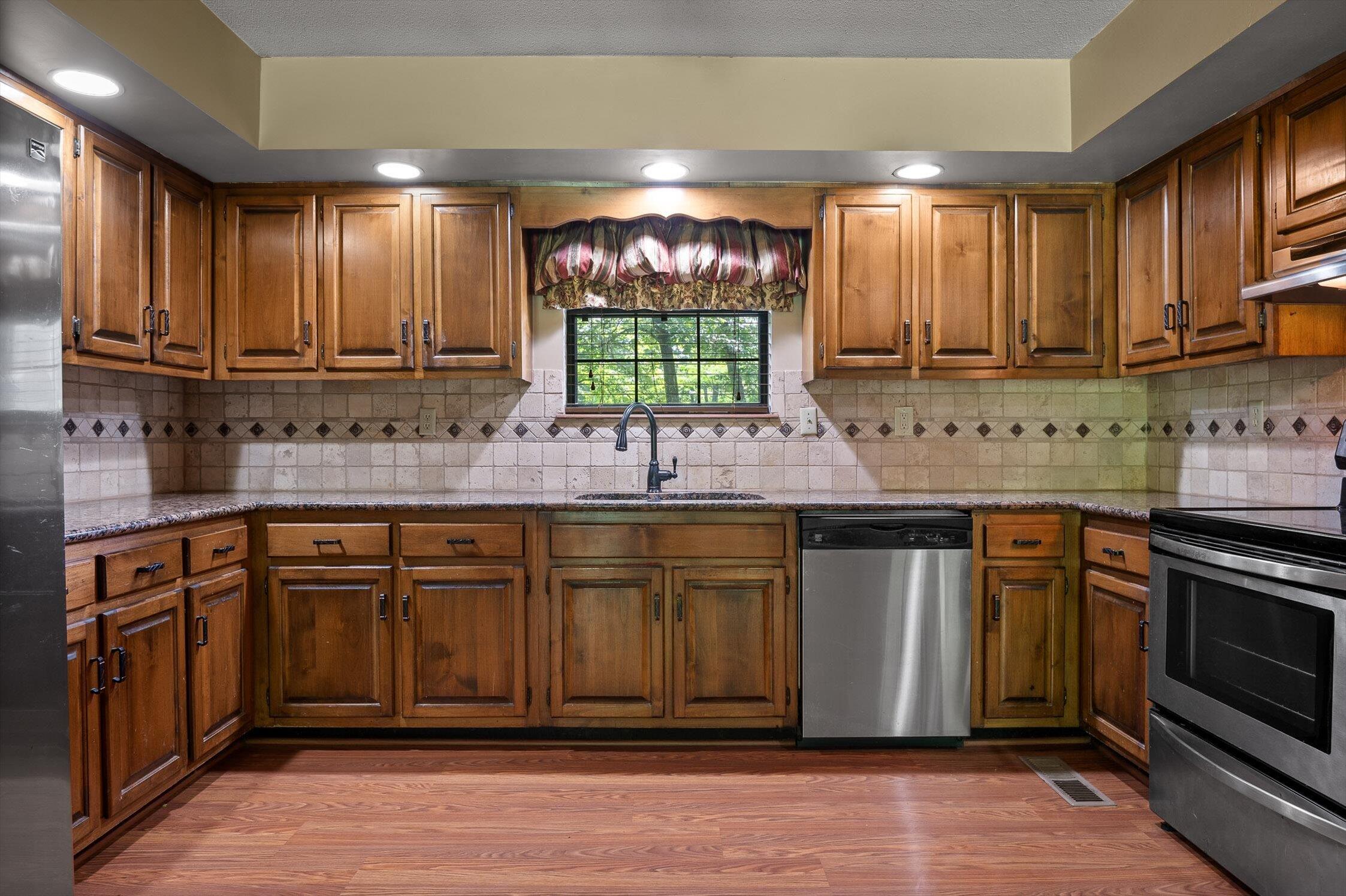 2400 Cedar Creek Drive, Chattanooga, Tennessee image 16