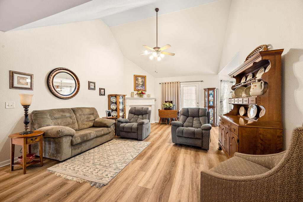103 Dogwood Trail