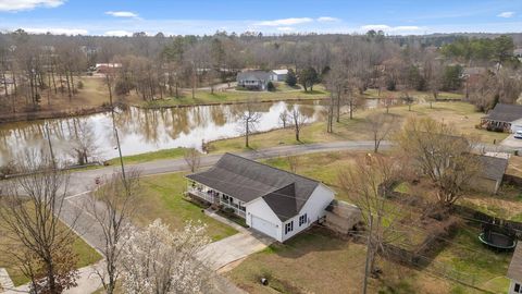 Photo of 621 S 5th Avenue, Chatsworth, GA 30705 (MLS # 1529837)