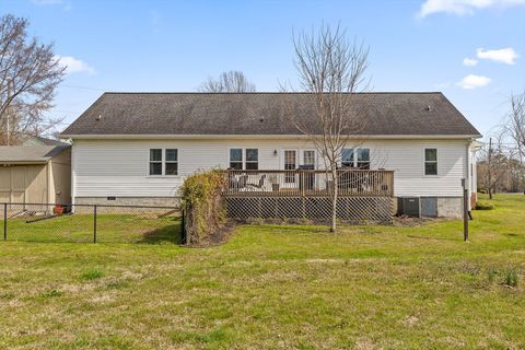 Tiny photo for 621 S 5th Avenue, Chatsworth, GA 30705 (MLS # 1529837)