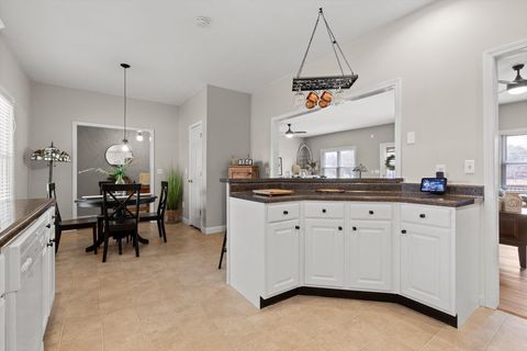 Tiny photo for 621 S 5th Avenue, Chatsworth, GA 30705 (MLS # 1529837)