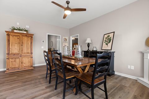 Tiny photo for 621 S 5th Avenue, Chatsworth, GA 30705 (MLS # 1529837)