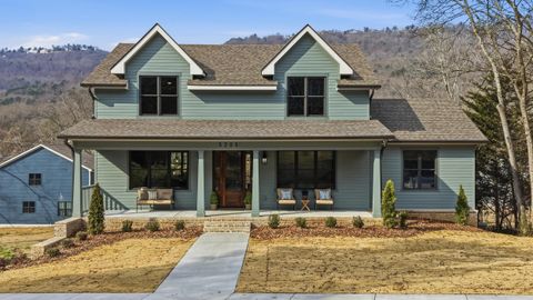 Photo of 5205 Tennessee Avenue, Chattanooga, TN 37409 (MLS # 1527981)