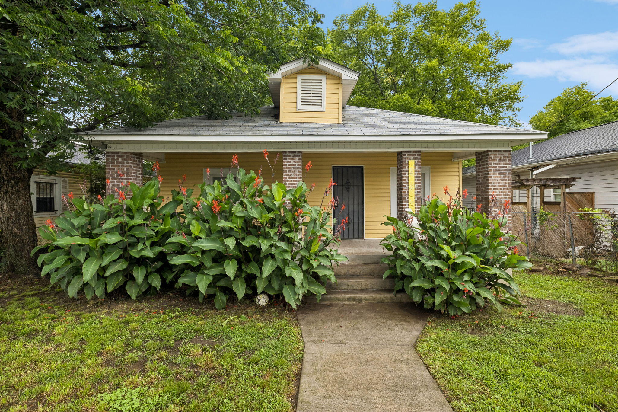Photo 1 of 31 — 3535 Chandler Avenue, Chattanooga, TN 37410