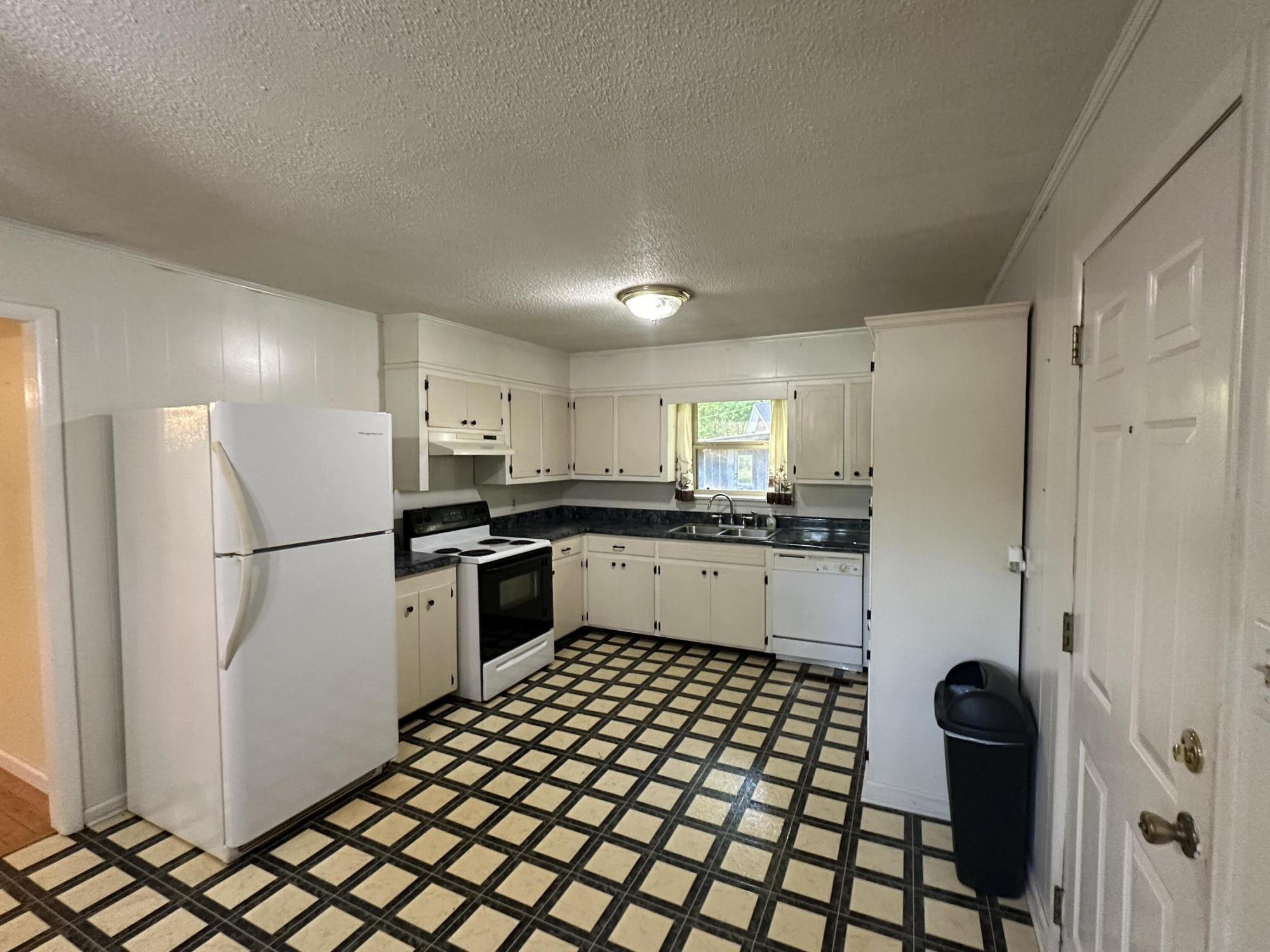 175 Crest Road, Summerville, Georgia image 3