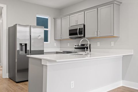 Tiny photo for 2351 E 19th Street, Chattanooga, TN 37404 (MLS # 1530345)