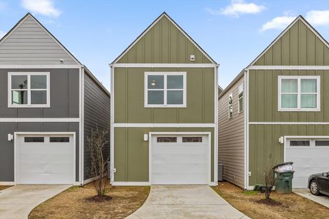 Tiny photo for 2351 E 19th Street, Chattanooga, TN 37404 (MLS # 1530345)