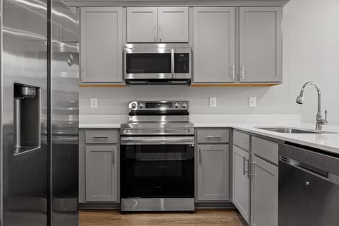 Tiny photo for 2351 E 19th Street, Chattanooga, TN 37404 (MLS # 1530345)