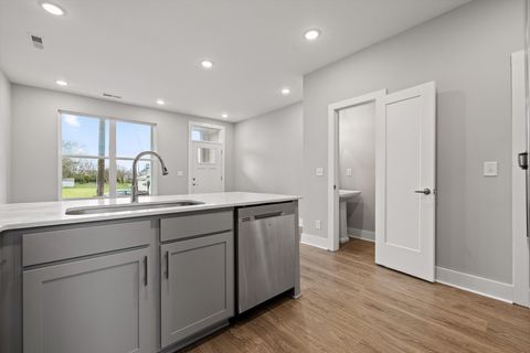 Tiny photo for 2351 E 19th Street, Chattanooga, TN 37404 (MLS # 1530345)