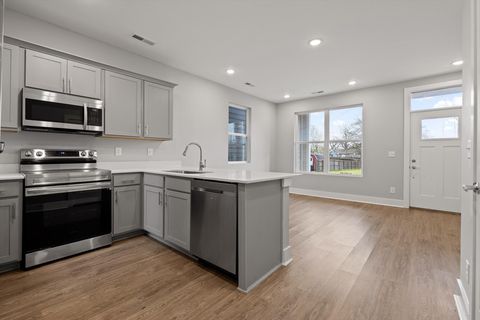 Tiny photo for 2351 E 19th Street, Chattanooga, TN 37404 (MLS # 1530345)