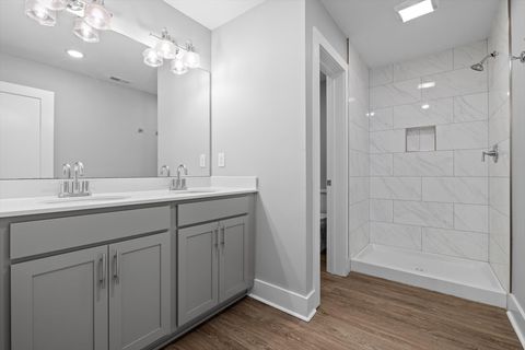 Tiny photo for 2351 E 19th Street, Chattanooga, TN 37404 (MLS # 1530345)