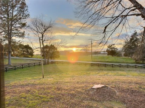 Photo of 595 Kemp Road, LaFayette, GA 30728 (MLS # 1529339)