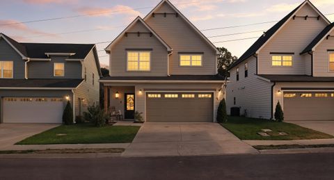 3951 Inlet Loop Chattanooga TN 37416