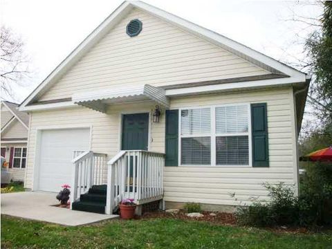 Photo of 27 Green Street, Rossville, GA 30741 (MLS # 1519802)
