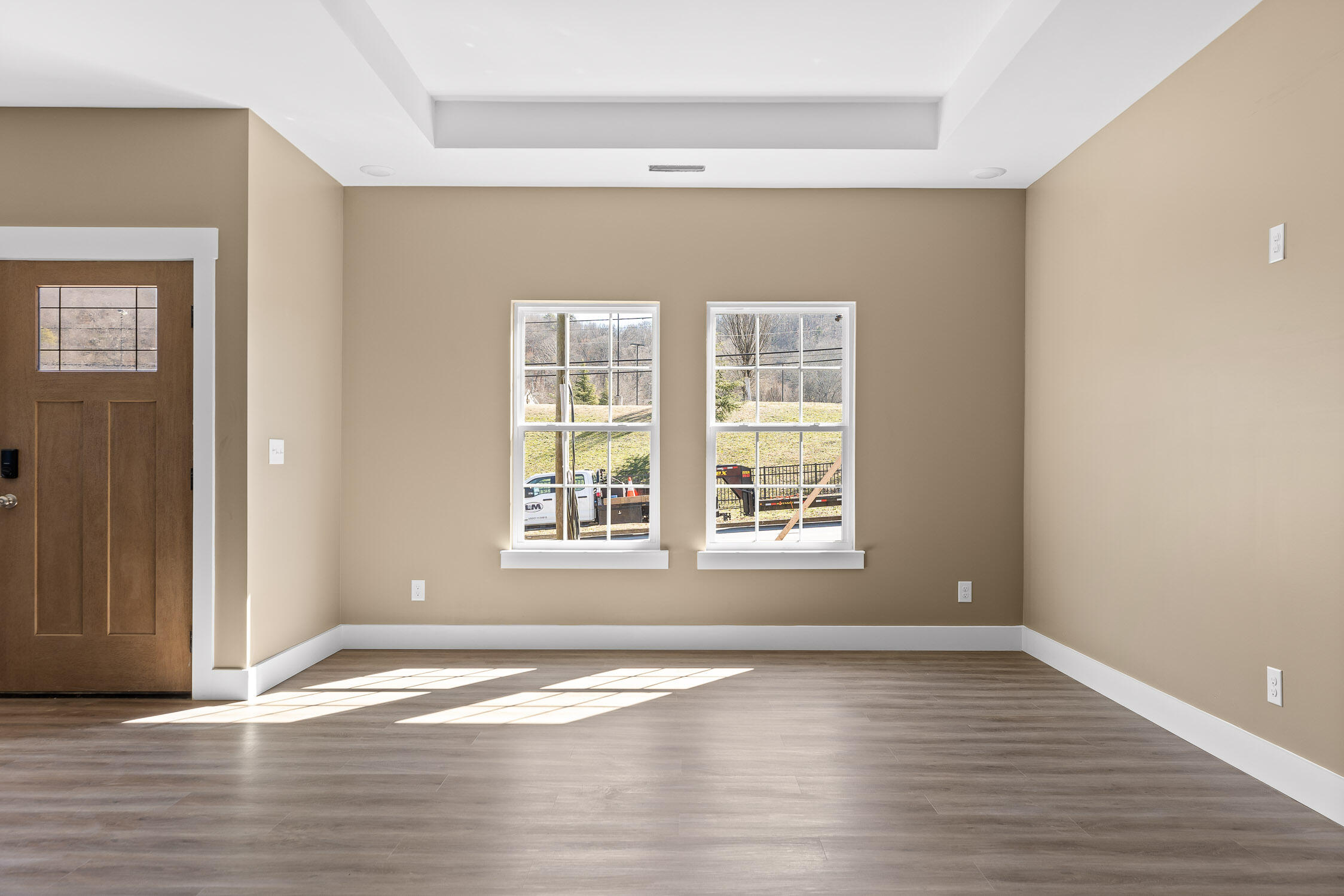 Chattanooga, Tennessee 37406, United States, 3 Bedrooms Bedrooms, ,2 BathroomsBathrooms,Residential,Active,9054