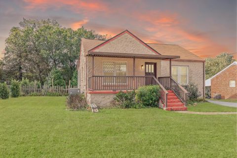 Photo of 10 Ormand Drive, Chattanooga, TN 37415 (MLS # 1522148)