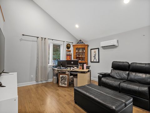 Tiny photo for 1404 Hamilton Avenue, Chattanooga, TN 37405 (MLS # 1529335)