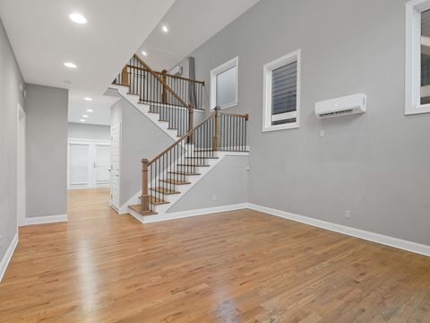 Tiny photo for 1404 Hamilton Avenue, Chattanooga, TN 37405 (MLS # 1529335)