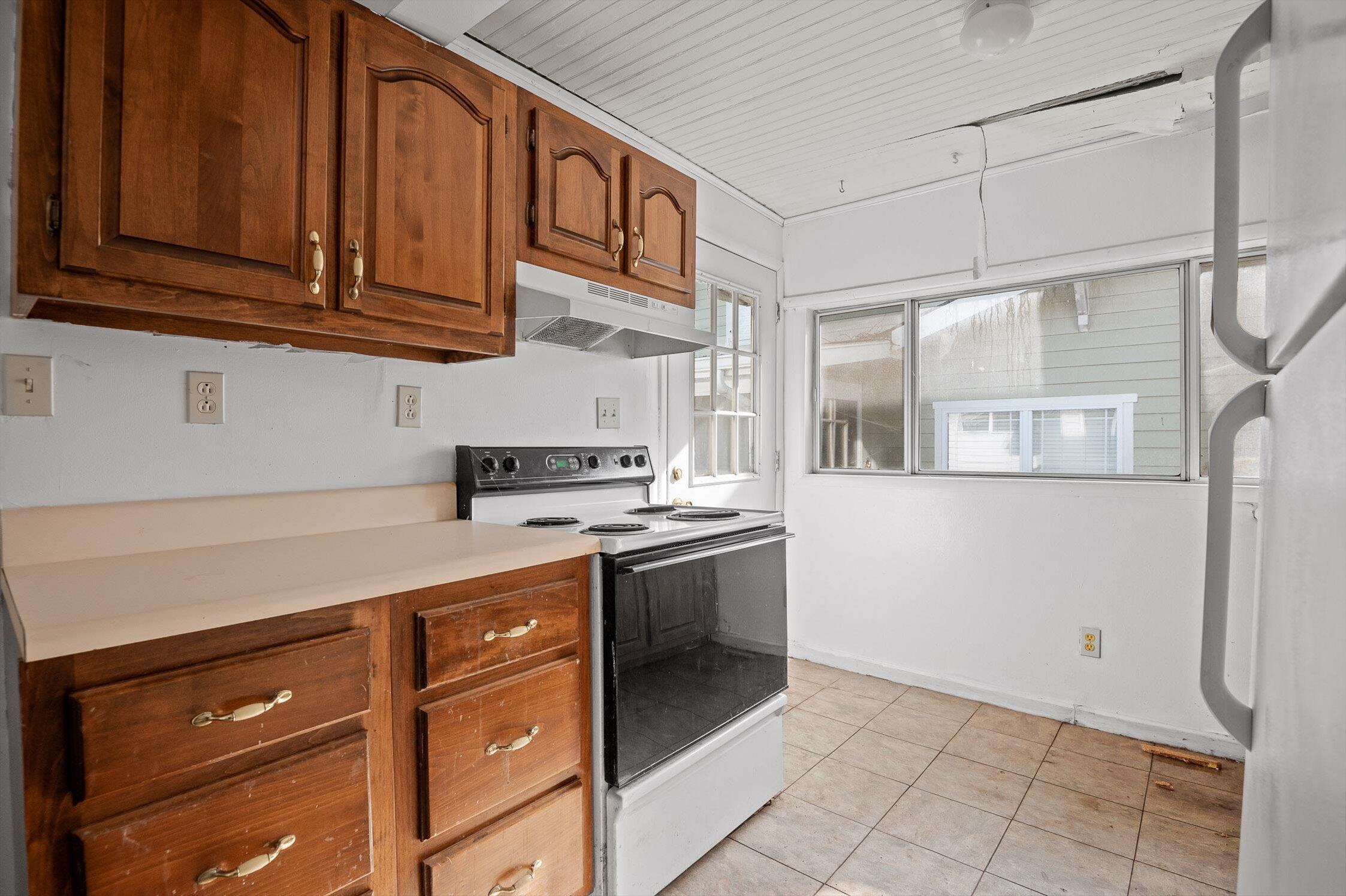 Chattanooga, Tennessee 37405, United States, 4 Bedrooms Bedrooms, ,2 BathroomsBathrooms,Residential,Active,123241