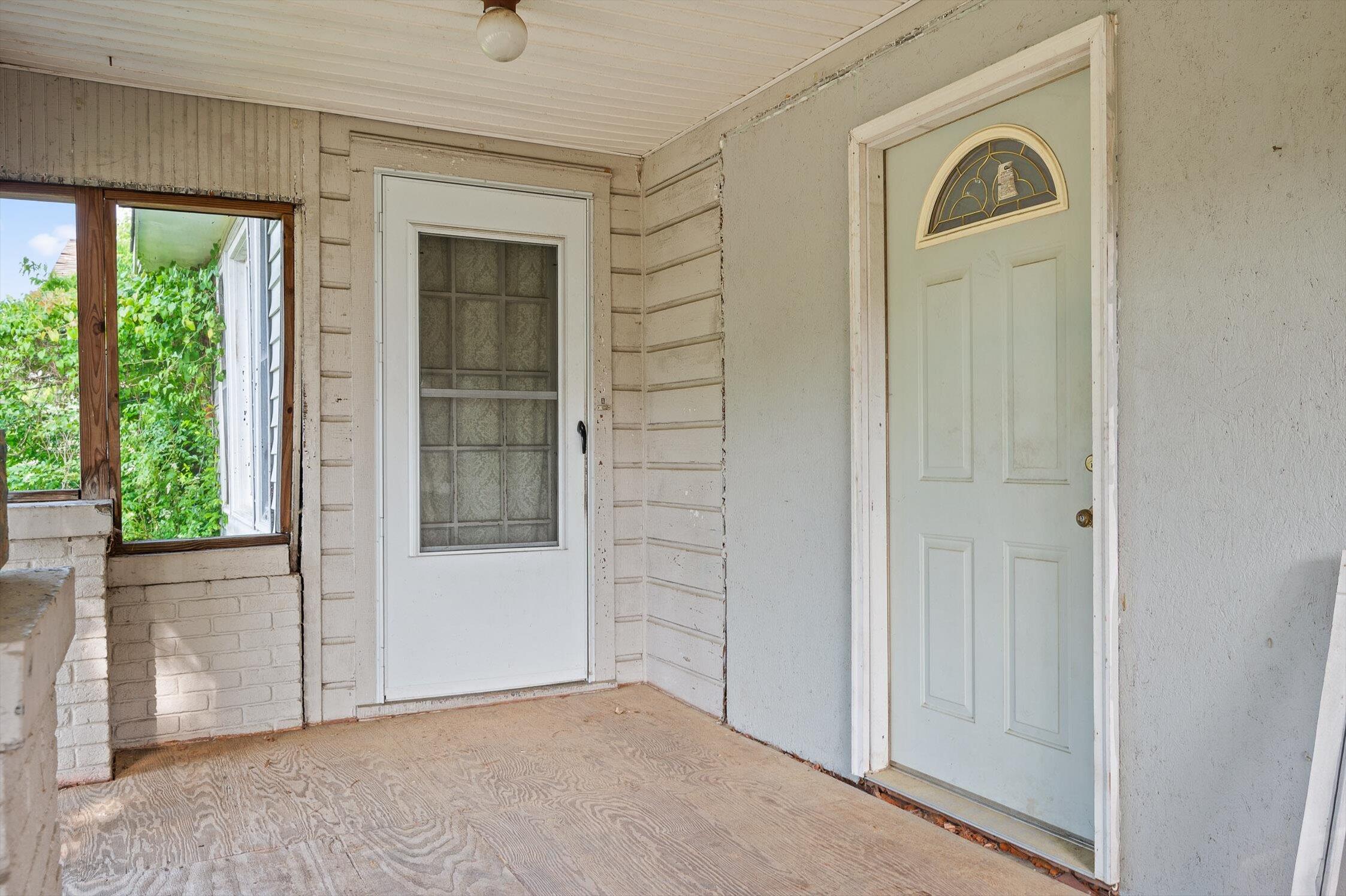 Chattanooga, Tennessee 37405, United States, 4 Bedrooms Bedrooms, ,2 BathroomsBathrooms,Residential,Active,123241