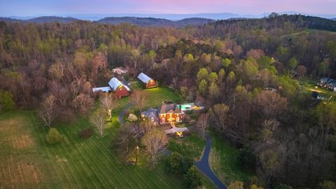 Photo of 1025 Cedar Springs Road, Athens, TN 37303 (MLS # 1531620)