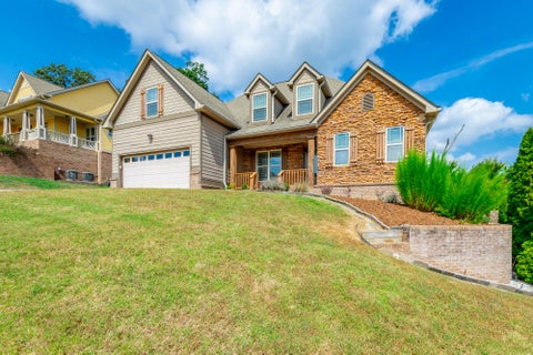 Homes For Sale - 8076 Burgundy Circle<br/> Chattanooga, TN 37421